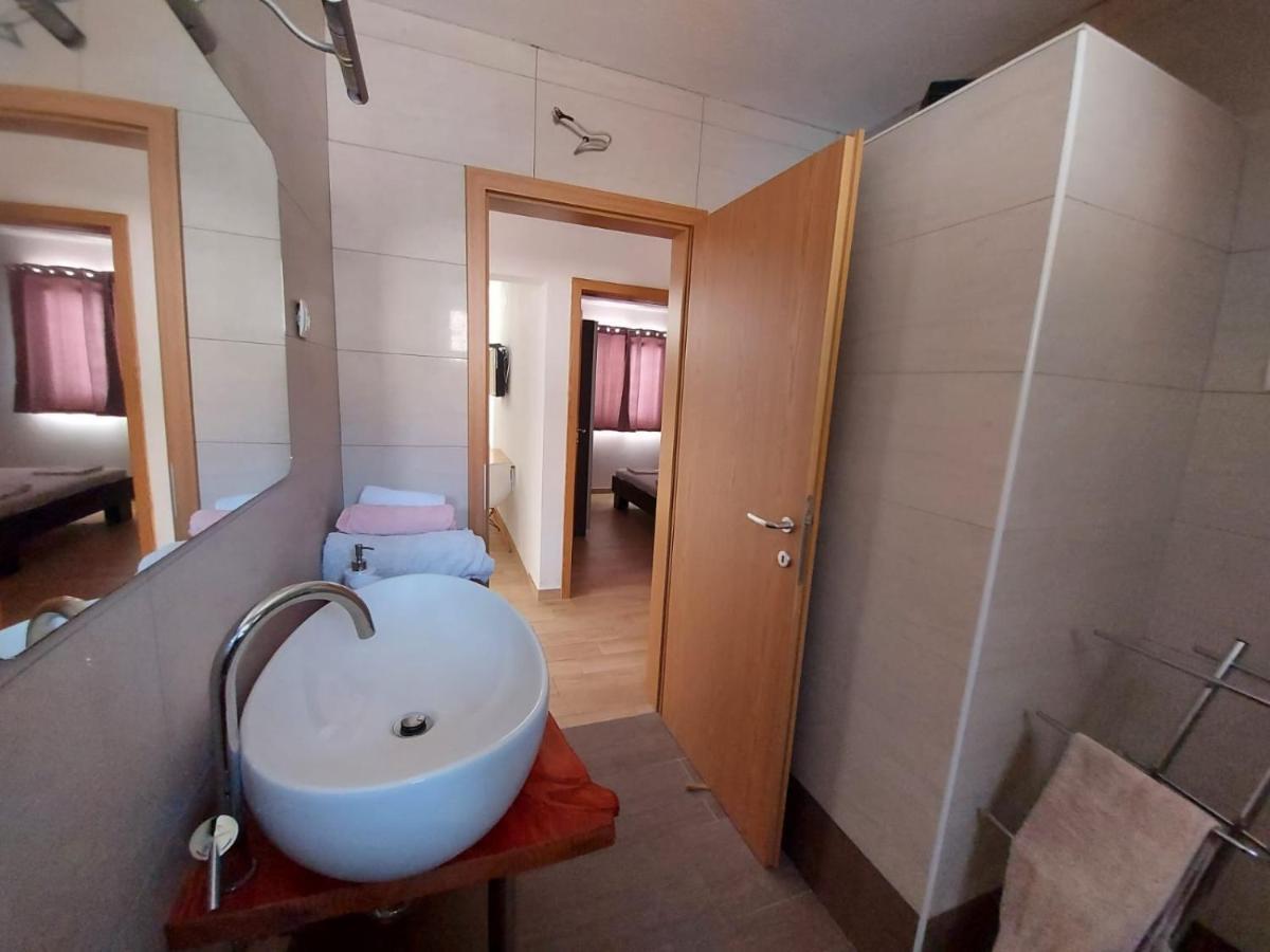 Frane Apartment Zavalatica Eksteriør bilde